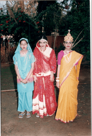 Class group on the front steps